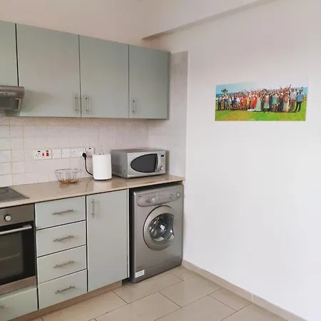 Lovely Home,kapparis,2 Swimming Pools,wifi Paralimni