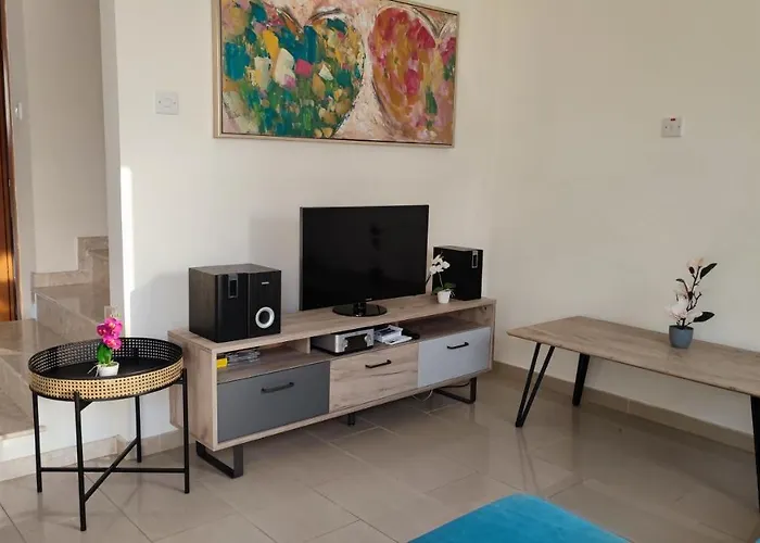 Nyaraló Lovely Home,kapparis,2 Swimming Pools,wifi