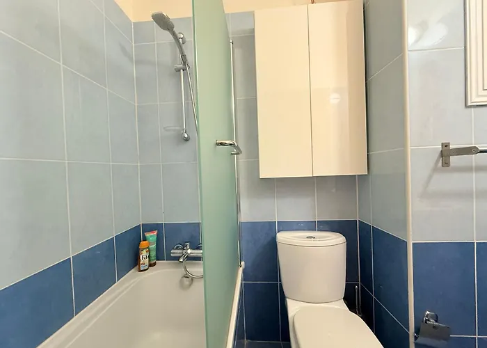 Lovely Home,kapparis,2 Swimming Pools,wifi Paralímni