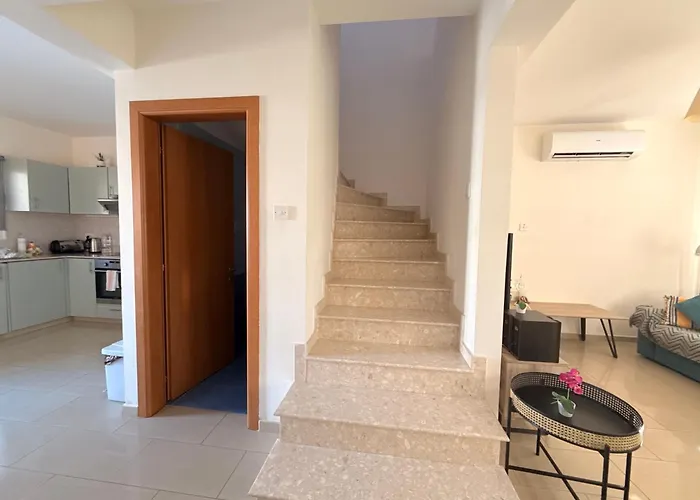 Lovely Home,kapparis,2 Swimming Pools,wifi * Paralímni