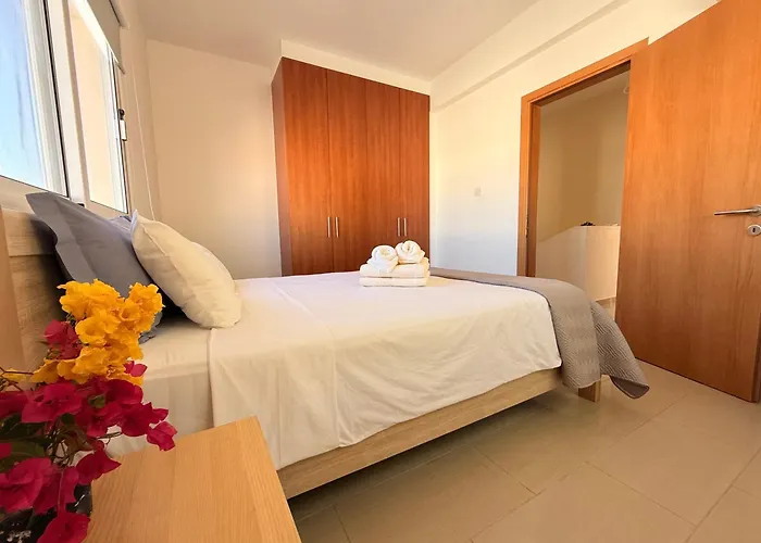 Lovely Home,kapparis,2 Swimming Pools,wifi Nyaraló *