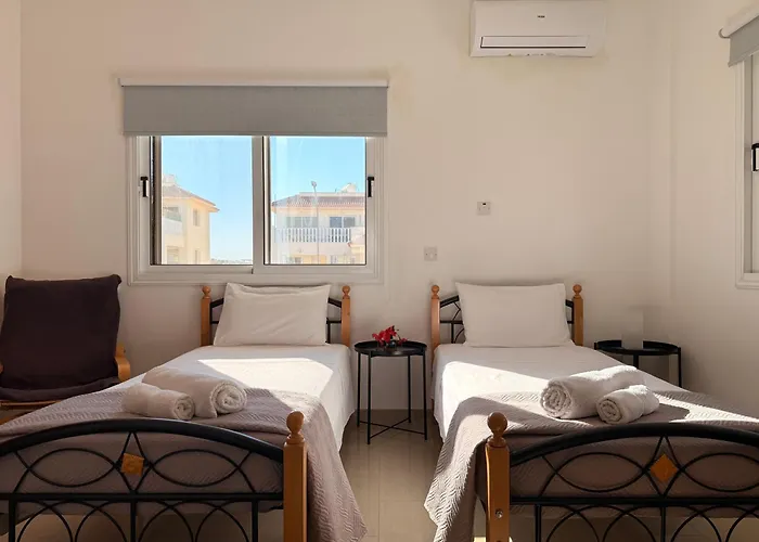 Lovely Home,kapparis,2 Swimming Pools,wifi *