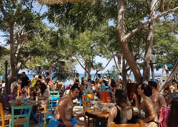 Lovely Home,kapparis,2 Swimming Pools,wifi