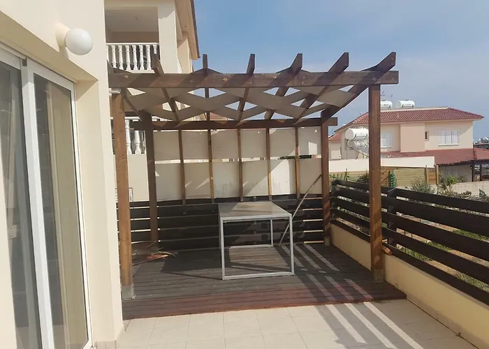 Lovely Home,kapparis,2 Swimming Pools,wifi * Paralímni