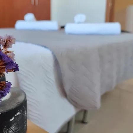 Prázdninový dům Lovely Home,kapparis,2 Swimming Pools,wifi