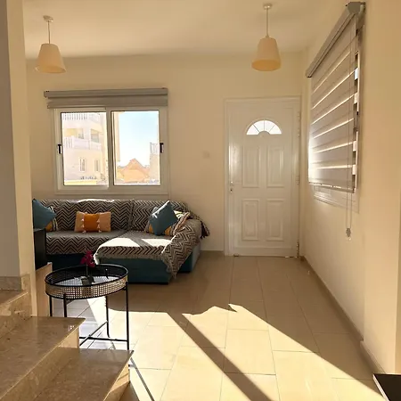 Lovely Home,kapparis,2 Swimming Pools,wifi Hébergement de vacances *
