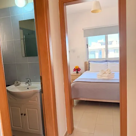 Lovely Home,kapparis,2 Swimming Pools,wifi Paralimni