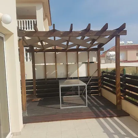 Lovely Home,kapparis,2 Swimming Pools,wifi * Παραλίμνι