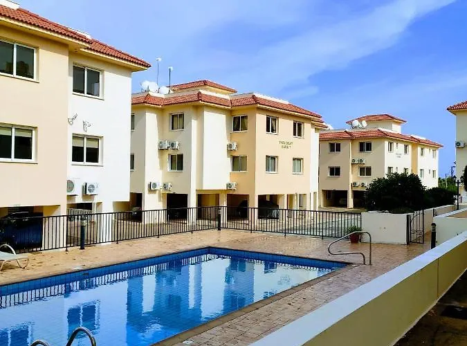 Lovely Home,kapparis,2 Swimming Pools,wifi Casa de Férias